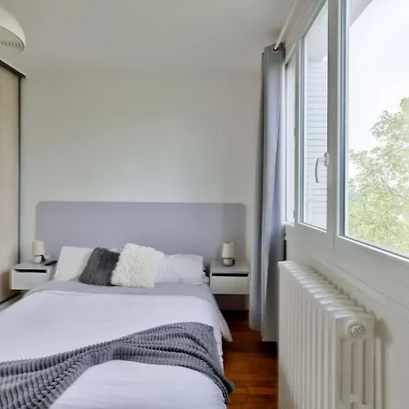 Bright 1bed Arc De Triomphe Best Location In Párizs